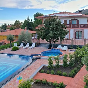 https://etna-casa-del-sole.sicilyhotelsitaly.net